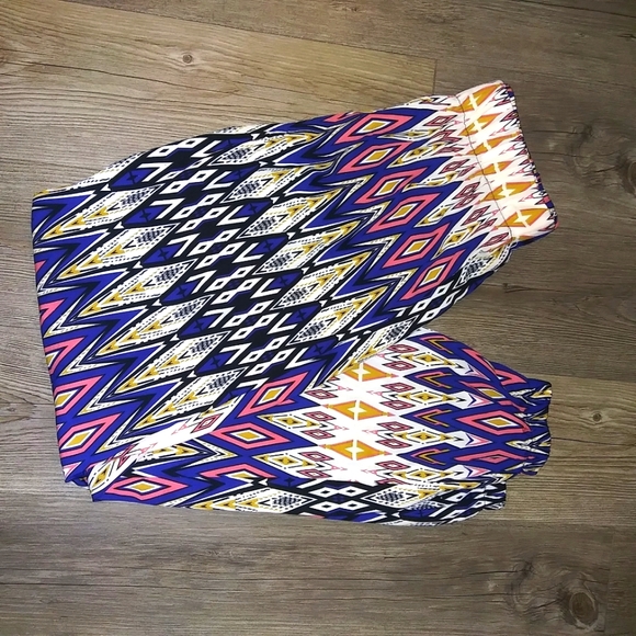 Ambiance Pants - 🔴3 for $15🔴 Ambiance Apparel Tribal Print Pants